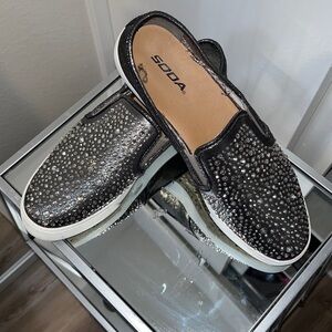 “Soda” Sparkling Silver Slip-On Loafers